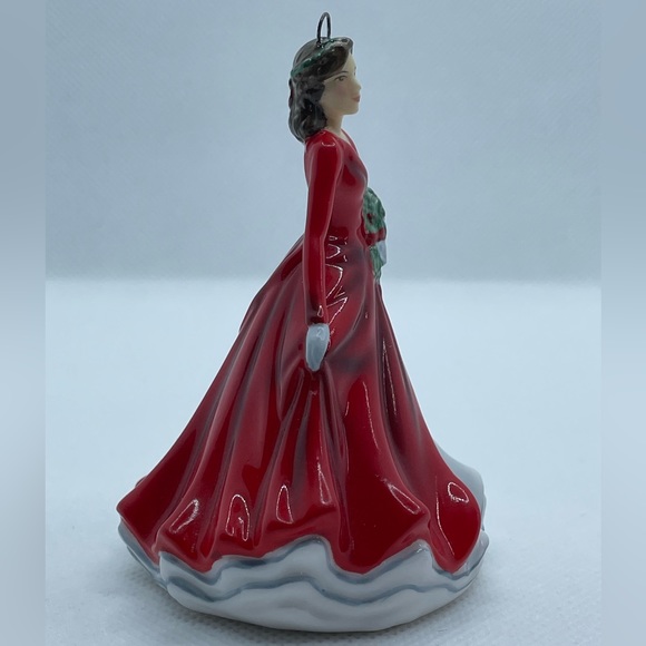 Royal Doulton ornament- “Deck The Halls” - Picture 4 of 5